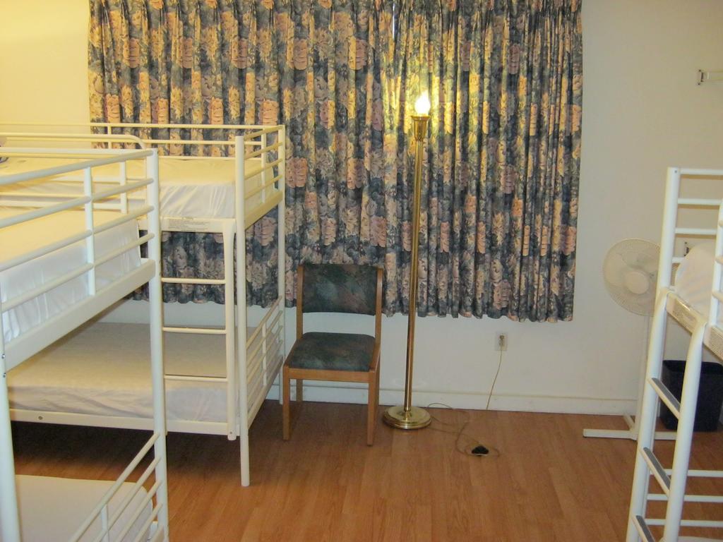 Kelowna Okanagan Lake Hostel Pokój zdjęcie