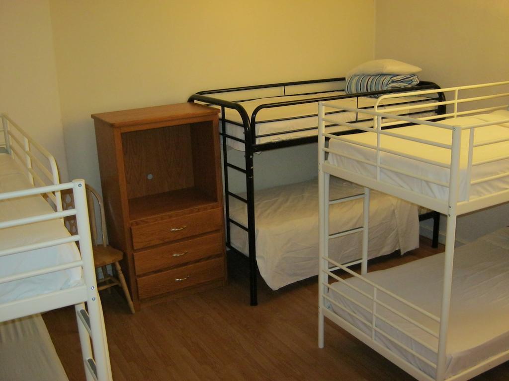 Kelowna Okanagan Lake Hostel Zewnętrze zdjęcie